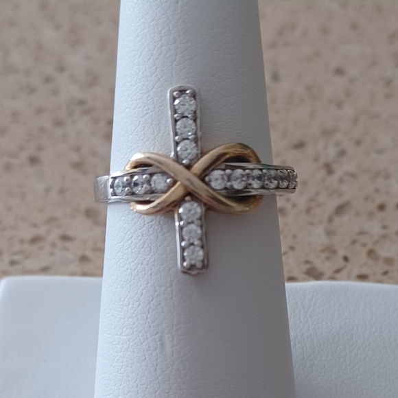 Jewelry - Cross Ring